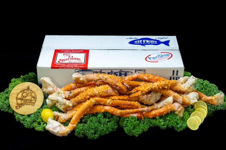 10 lbs - Jumbo Alaskan Golden King Crab Legs & Claws - 10th & M Seafoods